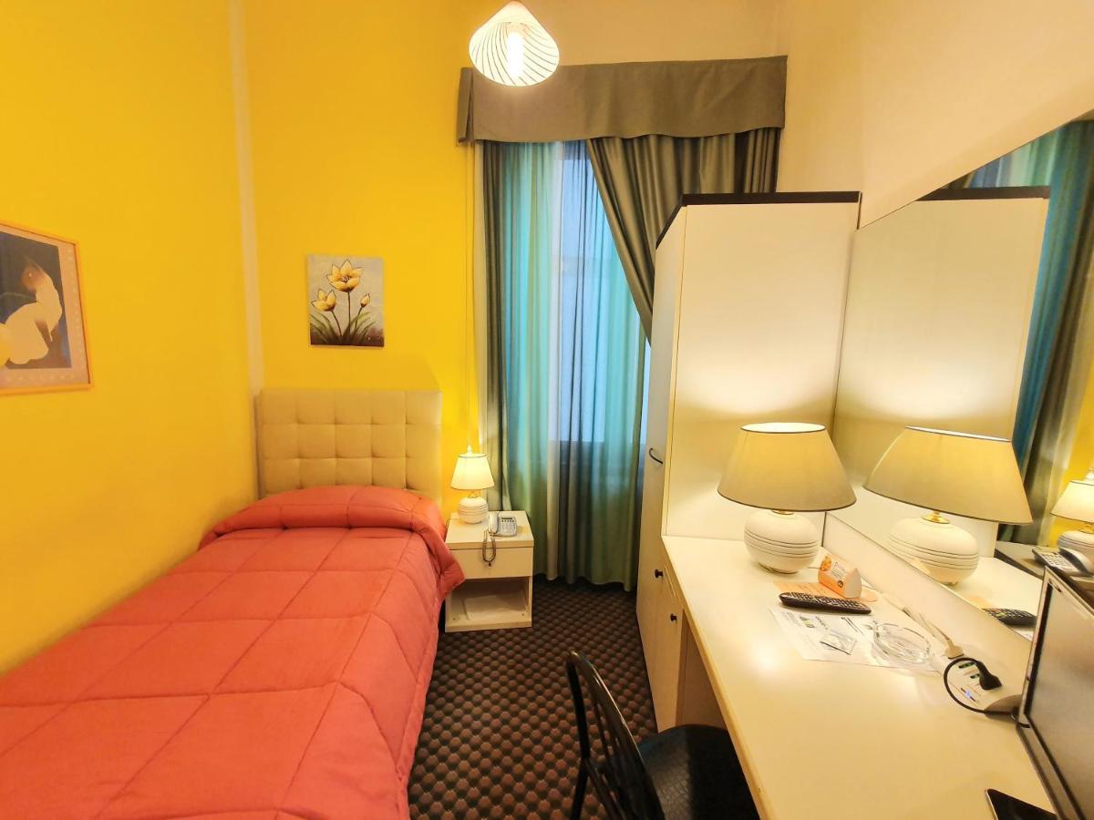 Hotel Continentale Arezzo Esterno foto