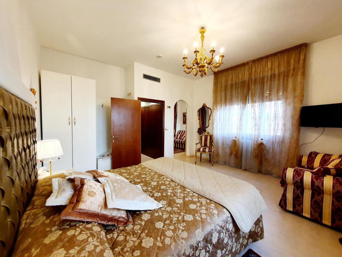 Hotel Continentale Arezzo Esterno foto