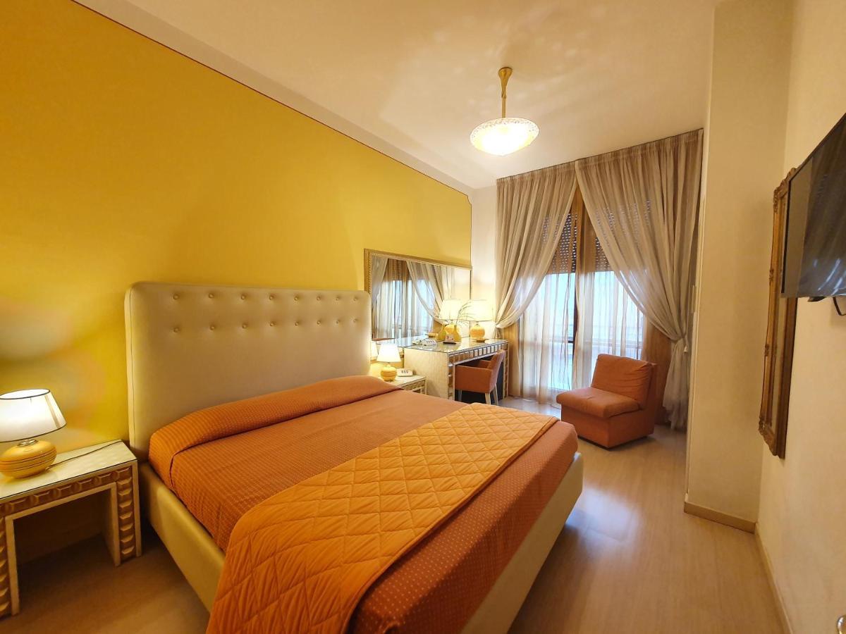 Hotel Continentale Arezzo Esterno foto