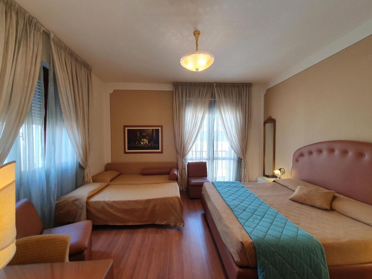 Hotel Continentale Arezzo Esterno foto
